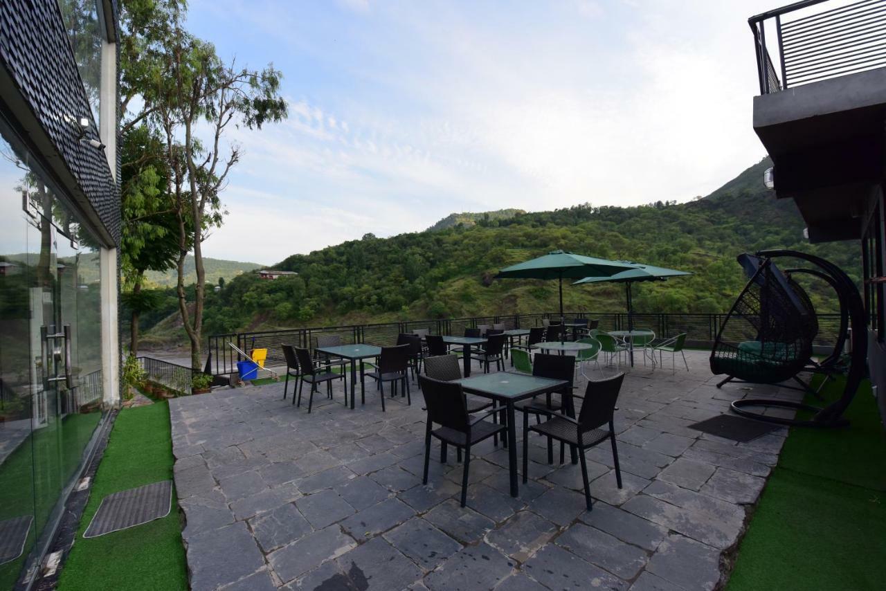 La Orilla Hotel Muzaffarabad Buitenkant foto